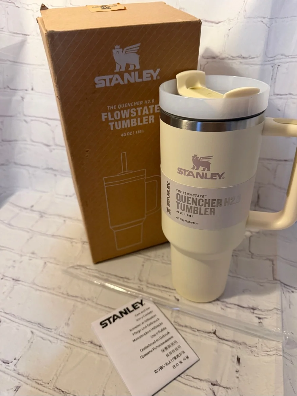✨Stanley The Quencher H2.0 FlowState™ Tumbler 40 OZ New in Box